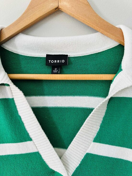 Torrid Green & White Striped Collared Knit Sweater, Size 0 - Picture 2 of 4